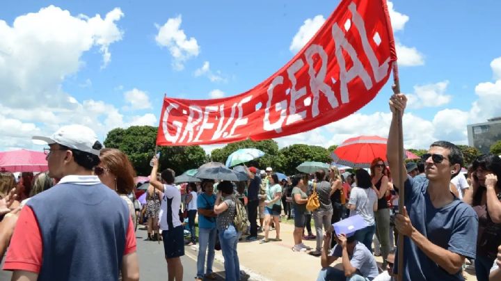 Quando a garantia dos nossos direitos vem de fora – Por Heleno Araújo