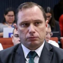 Advogado de Mauro Cid perde a linha e ataca PGR
